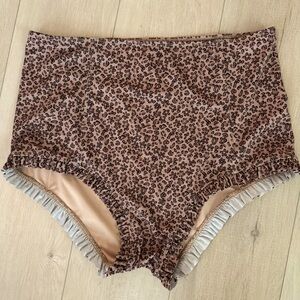 Kortni Jeane Ruffle High Waist Swim Bottom size XL floral leopard print